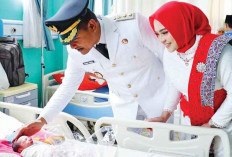 Lahir Saat HUT RI ke-80, 6 Bayi di Prabumulih Dapat Bingkisan Spesial
