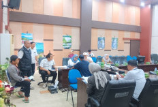 Warga Mekakau Ilir dan Tiga Dihaji Terima Bantuan Dampak Pembangunan Bendungan
