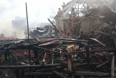 Kebakaran Hebat di Tanjung Lago Banyuasin, 17 Rumah Ludes Dilalap Api