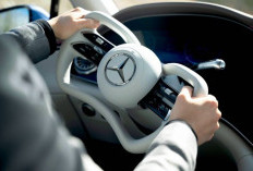 Mercedes-Benz Kenalkan Setir Modern, Desainnya Susah Buat Parkir Gak Sih?