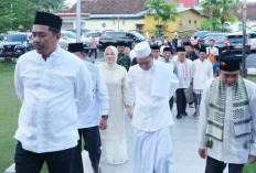 Berbaur Bersama Warga Bupati OKU Selatan Shalat Idul Adha Berjamaah