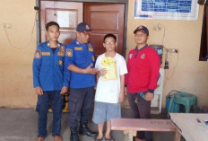 Viral Siswa SMP di OKU Selatan Datang ke Pos Damkar, Minta Bantuan Untuk Bungkus Kado