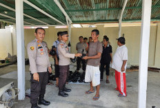 Polsek Muaradua Bagikan Ratusan Kantong Daging Kambing ke Warga