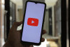 TikTok Hentikan Fitur Live di Indonesia, Apakah YouTube Akan Ikut?
