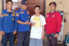 Unik dan Menginspirasi, Siswa SMP Minta Bantuan Damkar OKU Selatan untuk Membungkus Kado