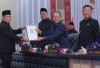 DPRD dan Bupati OKU Selatan Tandatangani Persetujuan Bersama Raperda APBDP
