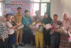 Desa Pedagan Bagikan Makanan Tambahan untuk Cegah Stunting