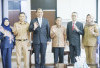 Bupati OKU Selatan Serahkan SK Pensiun kepada PNS Purna Tugas
